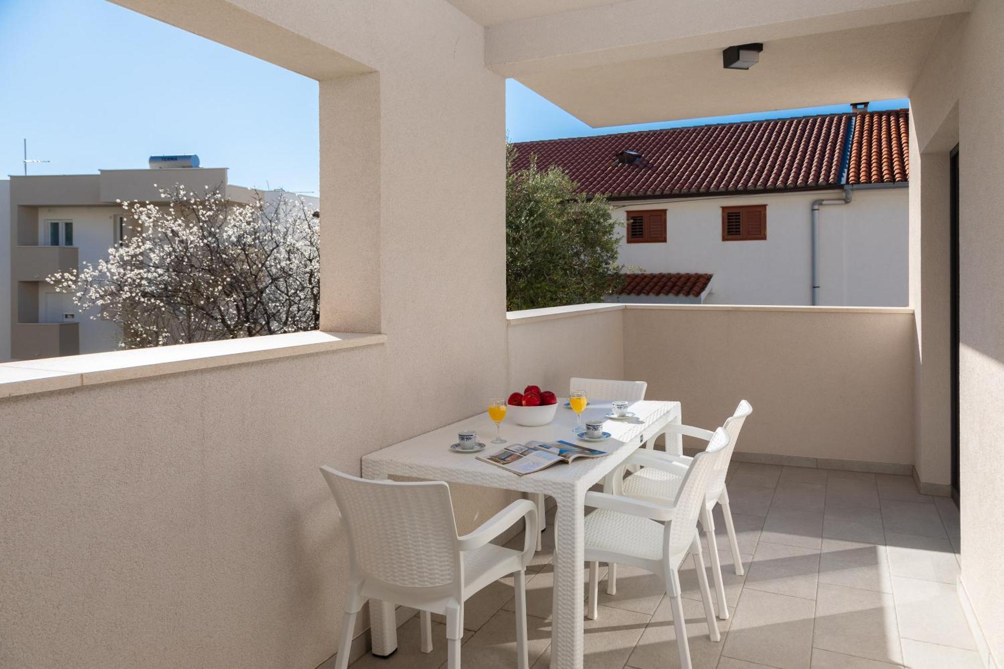 Apartments Juranovic Макарська Номер фото